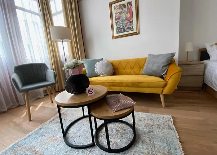 Lovag8 Apartment
